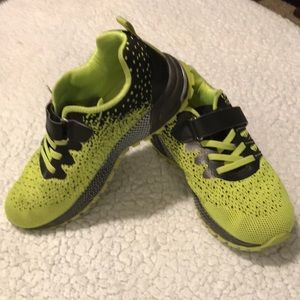 Boys Ubfen  neon yellow sneakers